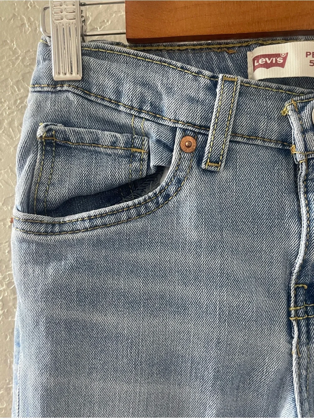 Levi's 510 Skinny Light Blue Distressed‎ Denim Jeans Adjustable Waist 10 Regular